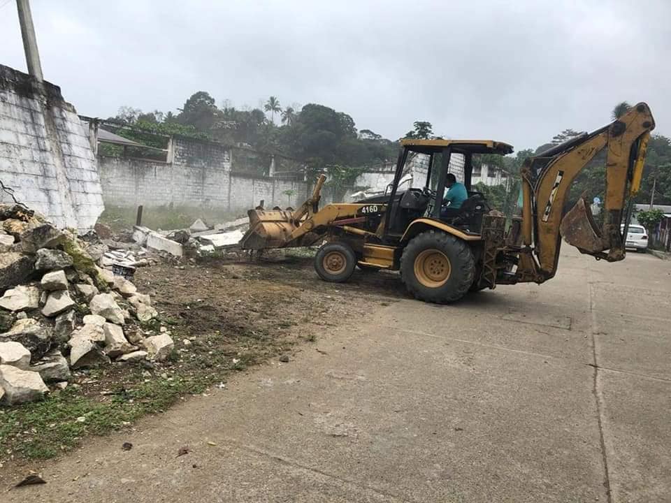 DEMOLICIÓN DEL "CLUB DE LEONES"